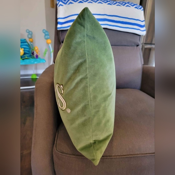 Decorative Mr. And Mrs. throw pillow - Picture 3 of 3